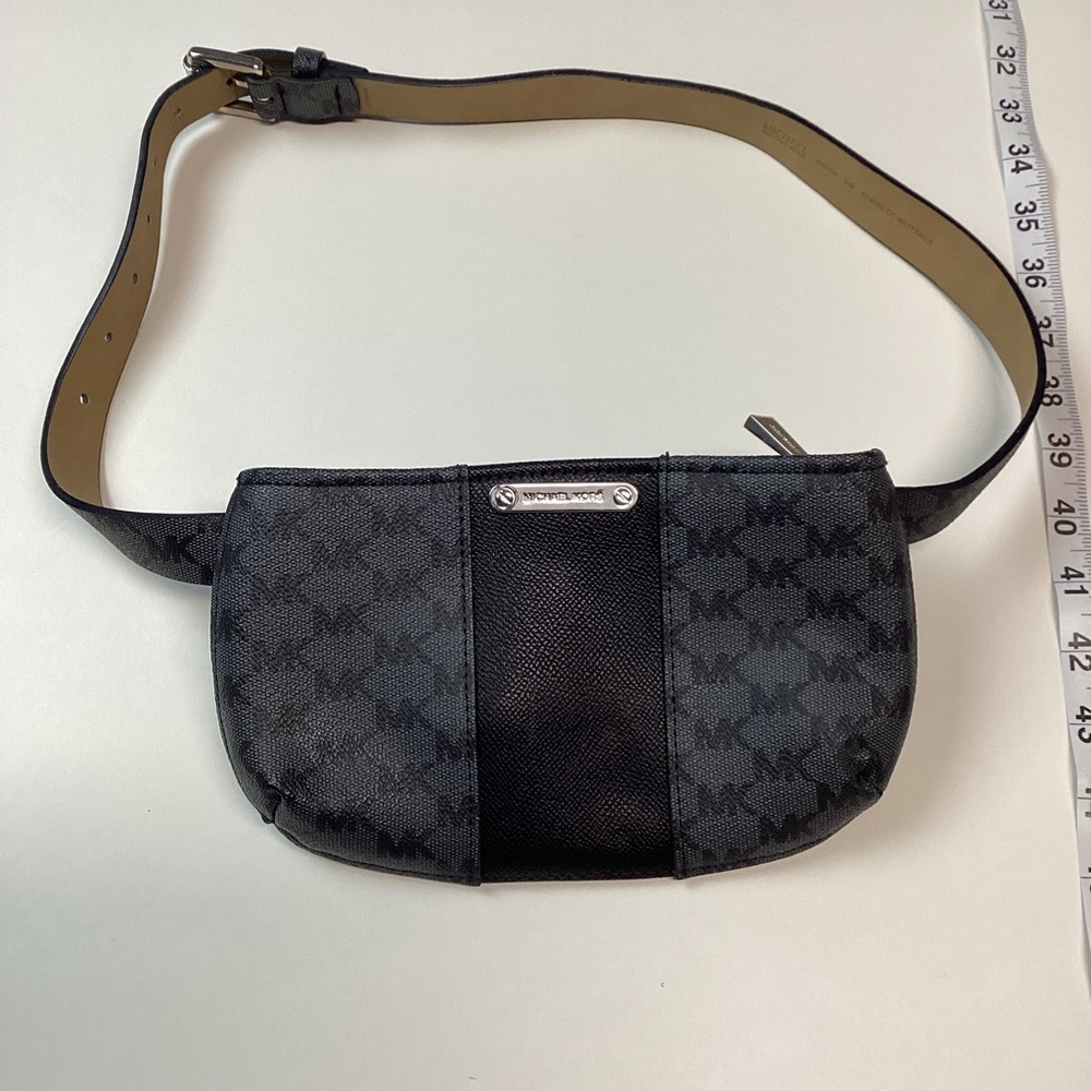 Michael Kors Signature Logo Belt Bag Black & Gray